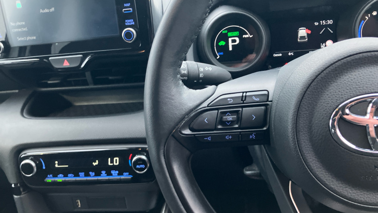 Toyota Yaris 1.5 Hybrid Design 5dr CVT Hybrid Hatchback